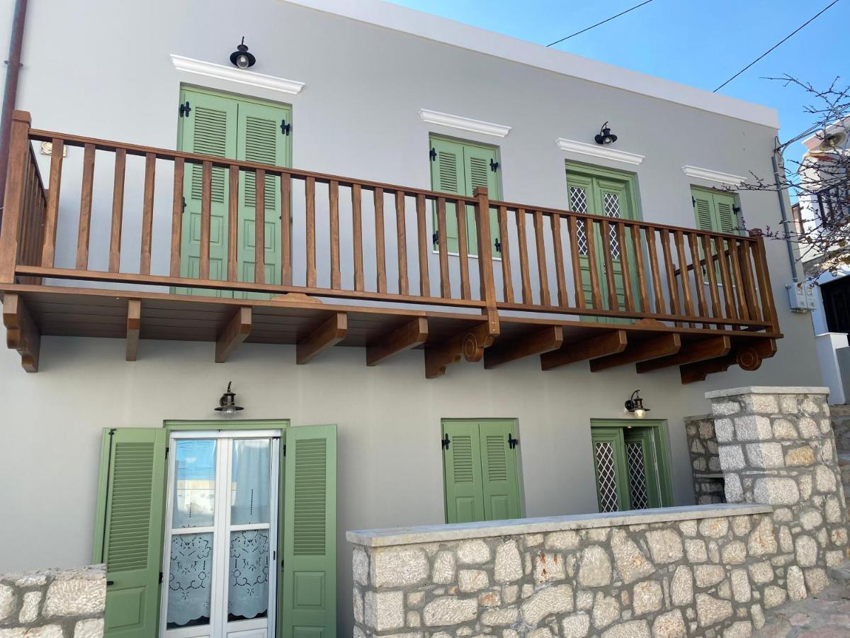 Luca'S Houses Chalki Town Luaran gambar