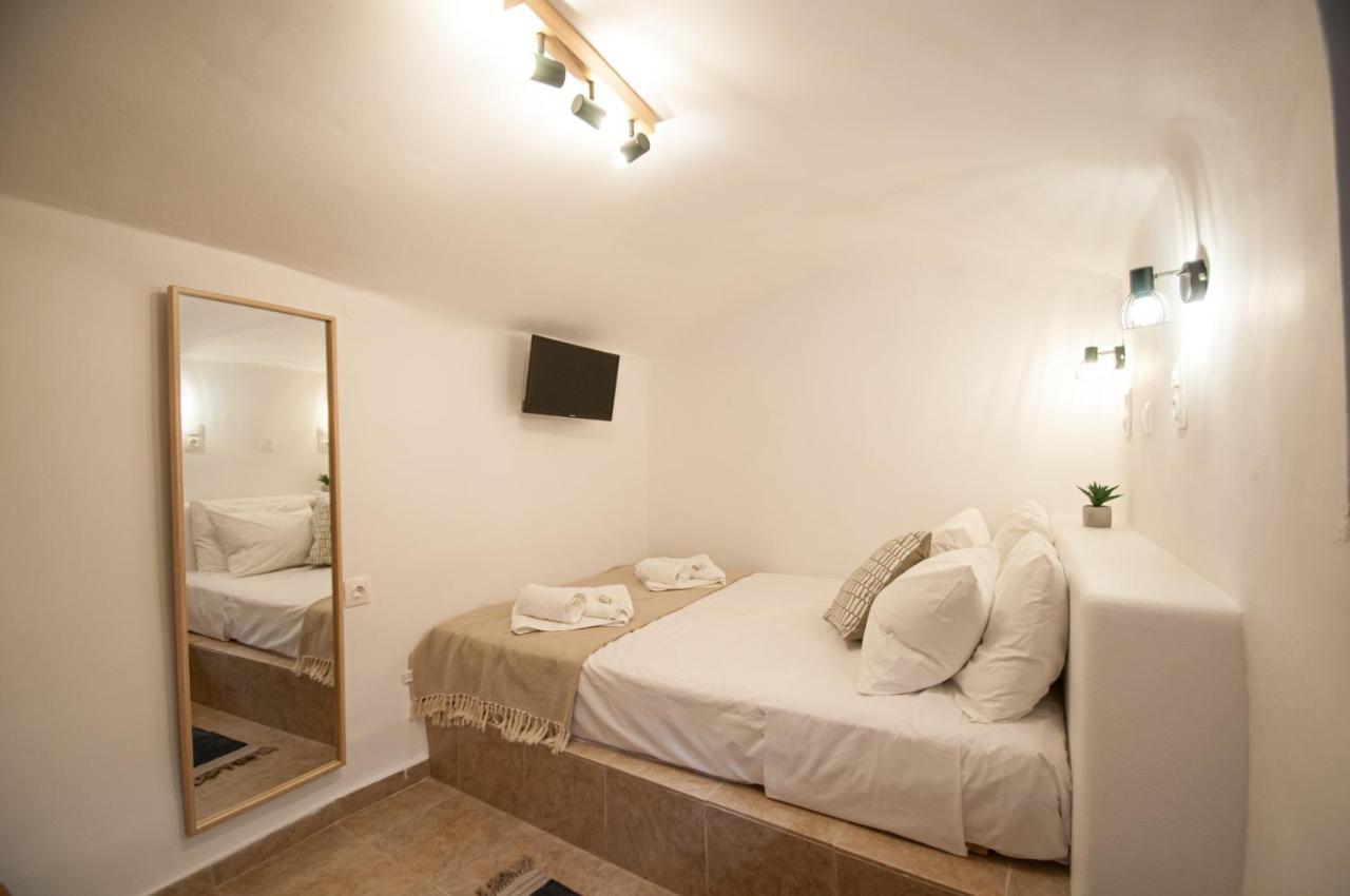 Luca'S Houses Chalki Town Luaran gambar