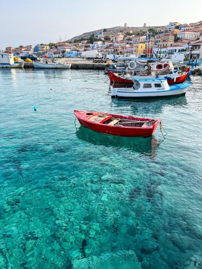 Luca'S Houses Chalki Town Luaran gambar
